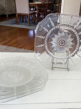 Set of (4) Federal Glass “Columbia” Depression Glass Luncheon Plates